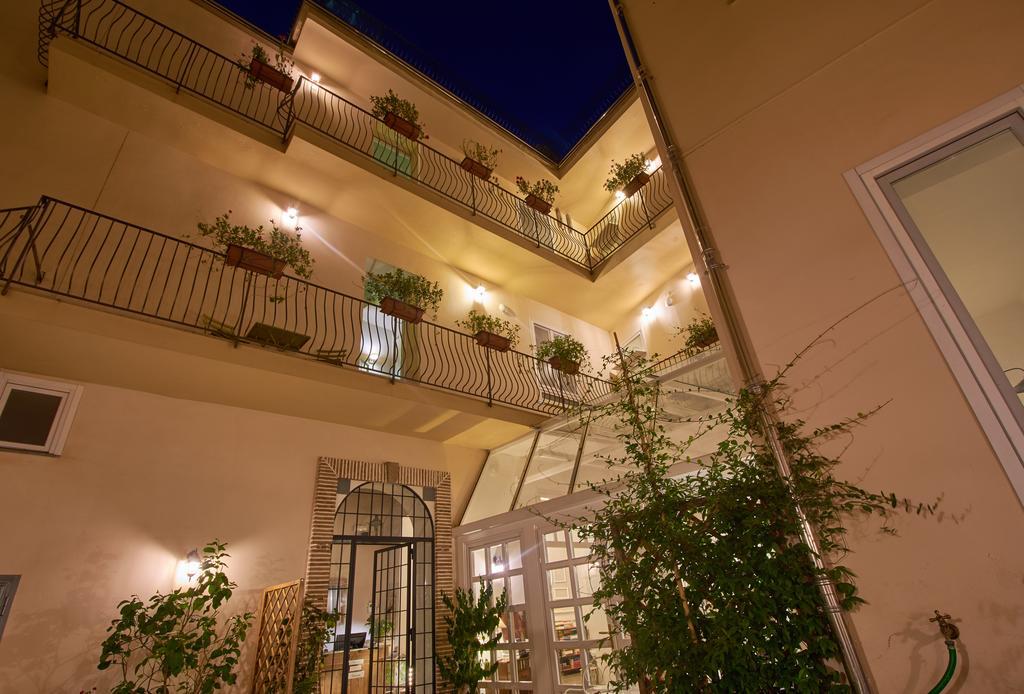 מלון קאסרטה Cas'E Charming House מראה חיצוני תמונה
